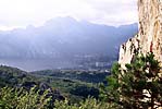 Lago di Garda od stěn v Nagu