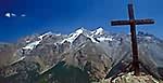 Dom (4.545 m n.m) a Taschhorn (4.491 m n.m.) z Jatz (2.246 m n.m.)