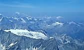 V dáli je vidět vrchol Mont Blancu