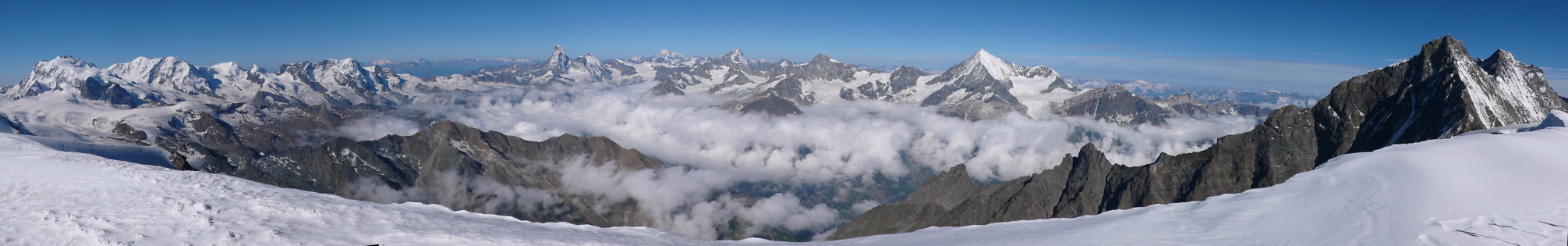 Panorama z vrcholu Alphubel