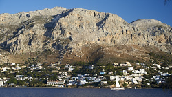 Kalymnos z protejšího ostrova Telendos