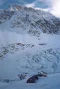 Pohled od chaty Rauhekopfhütte na ledopád na ledovci Gepatschferer